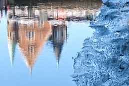 Spiegelung in der Speicherstadt 